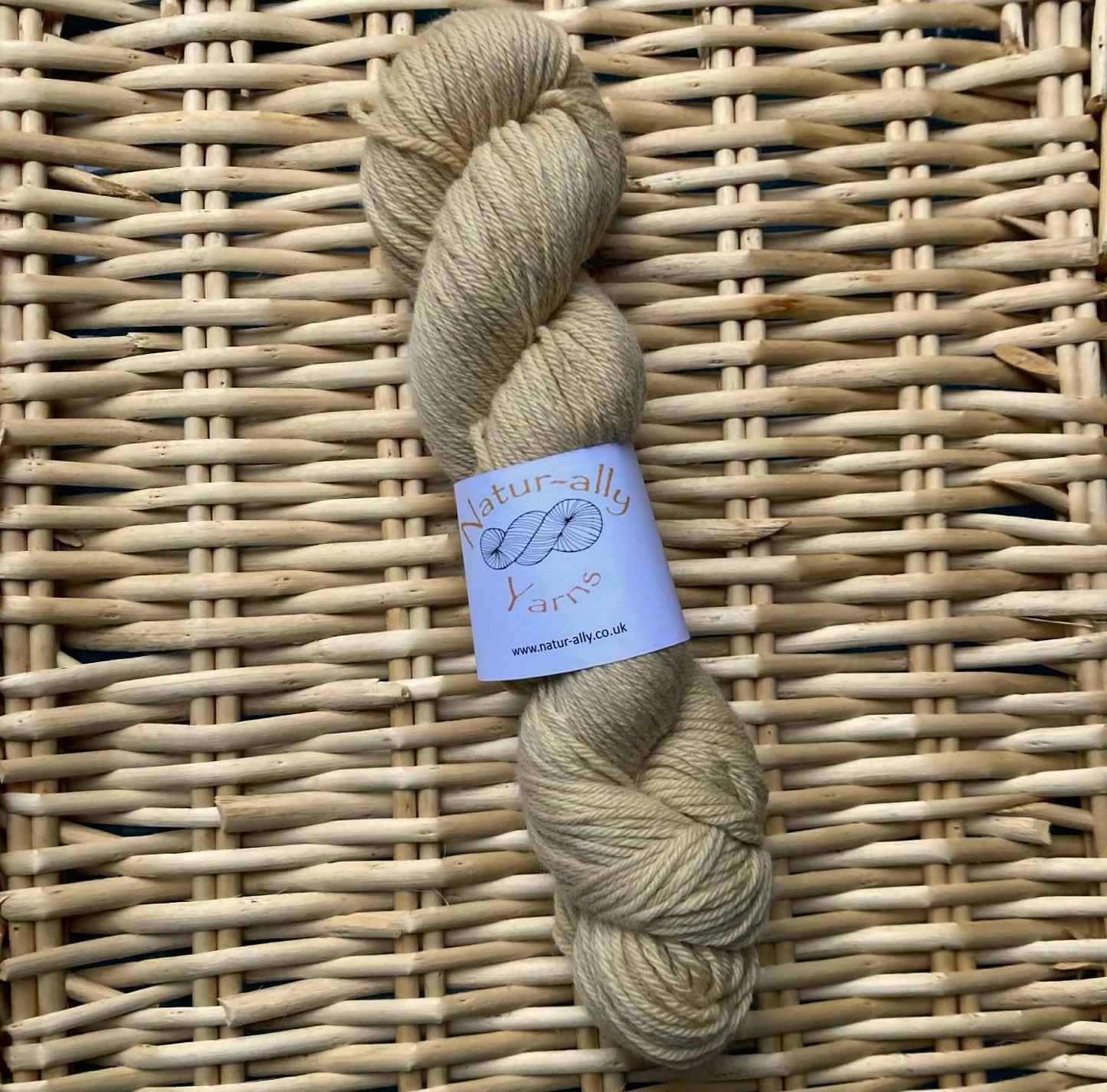 Latte - Organic Merino DK non superwash