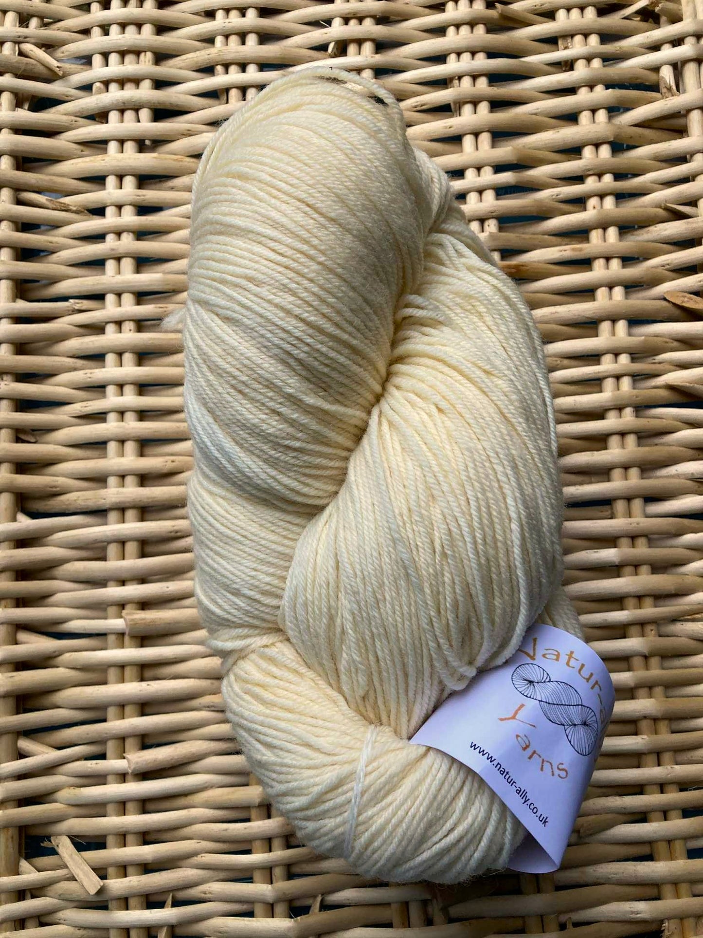 Winter White - Merino DK Superwash 250