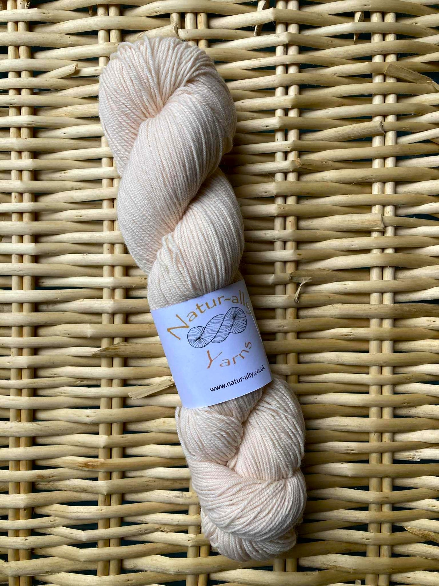 Ballerina - Organic Merino 4ply non superwash
