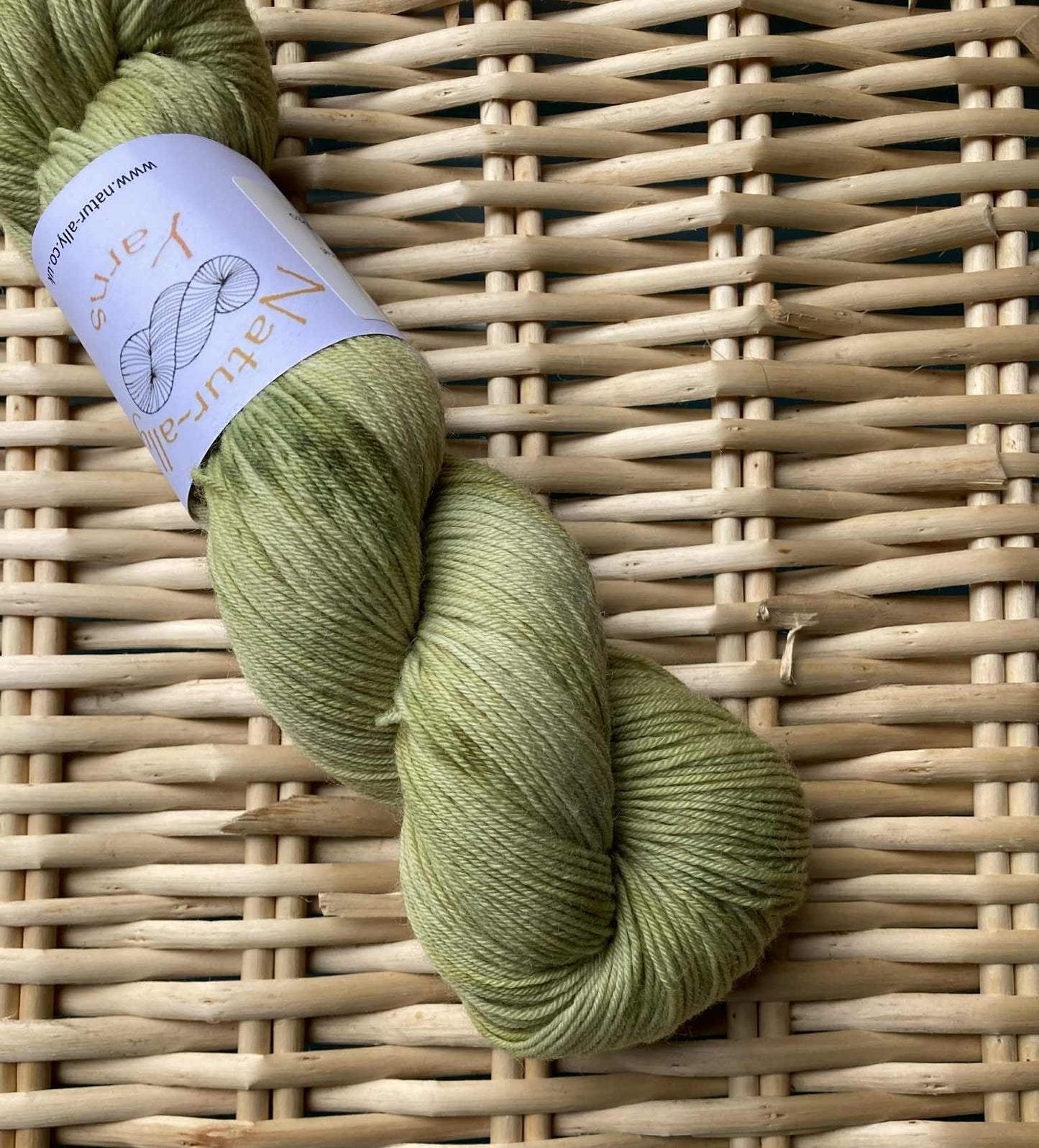 Fresh Grass - Organic Merino 4ply non superwash