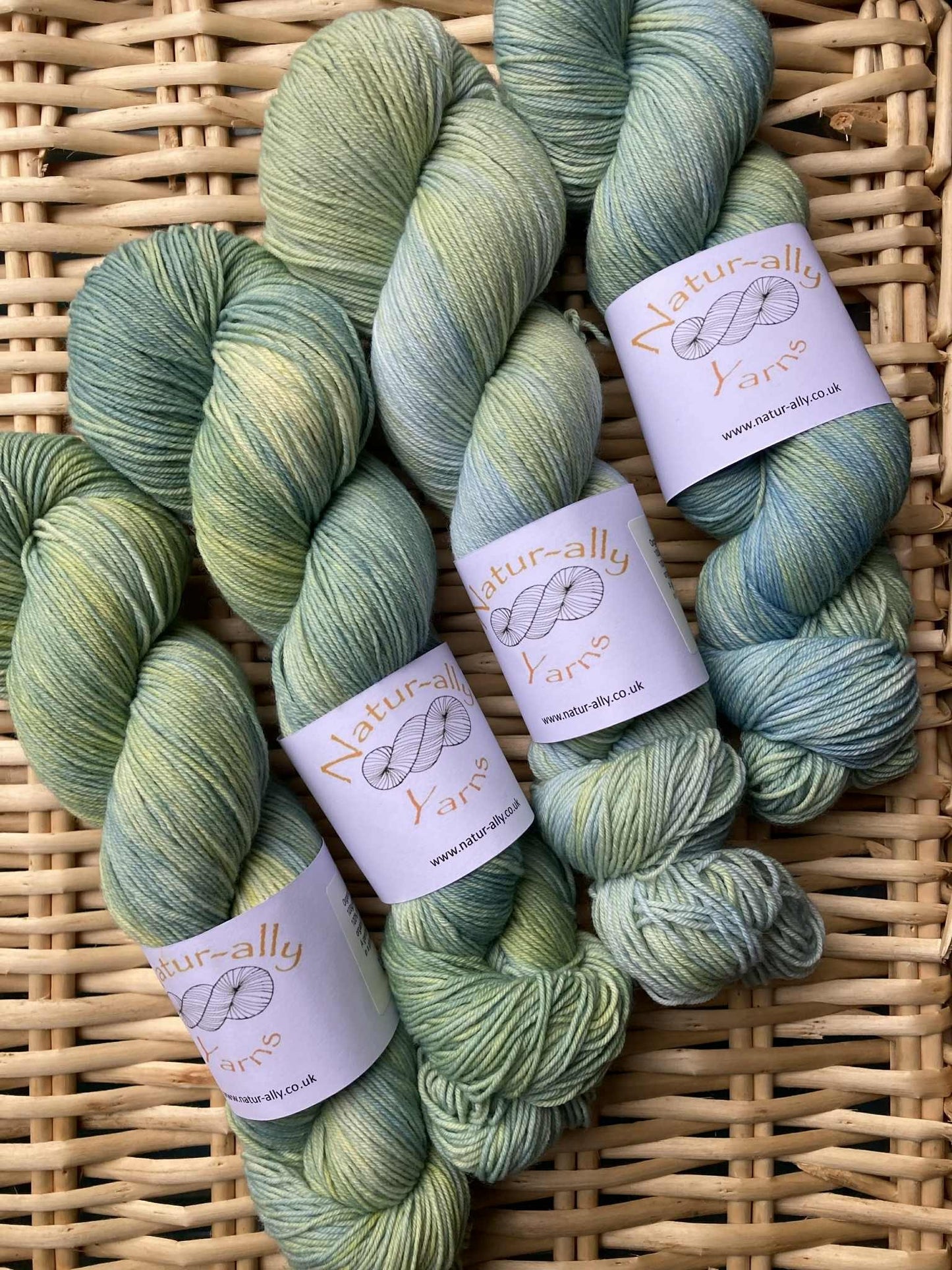 Lagoon - Organic Merino 4ply non superwash