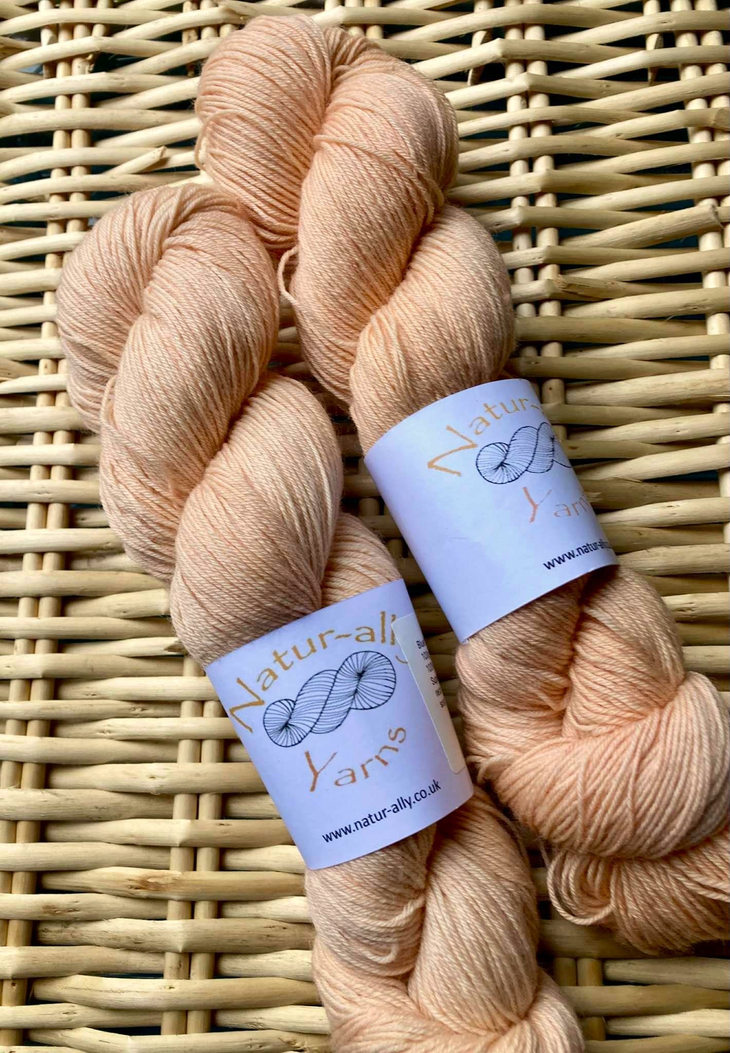 Peach - Organic Merino 4ply non superwash