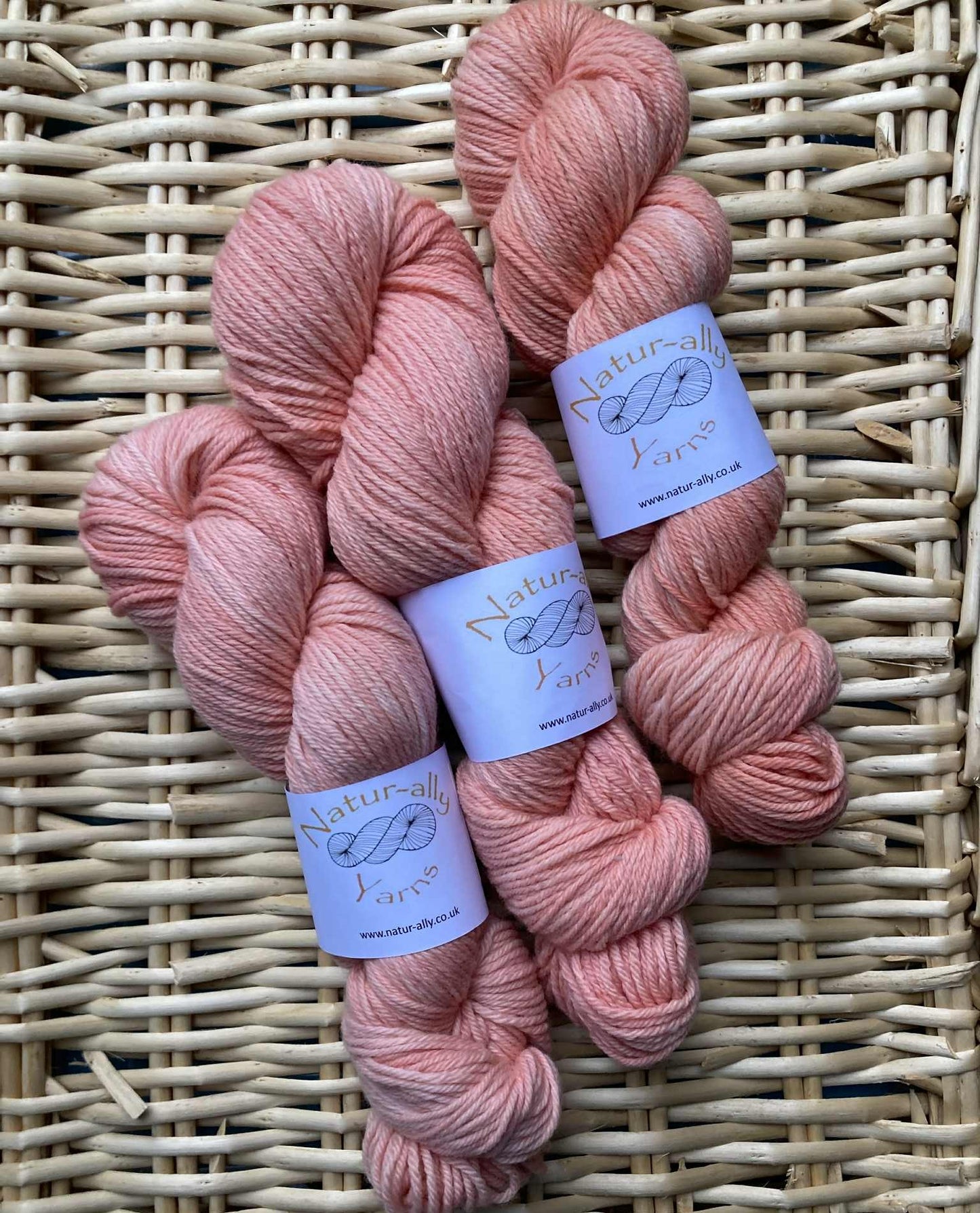 Rosa - Organic Merino DK non superwash