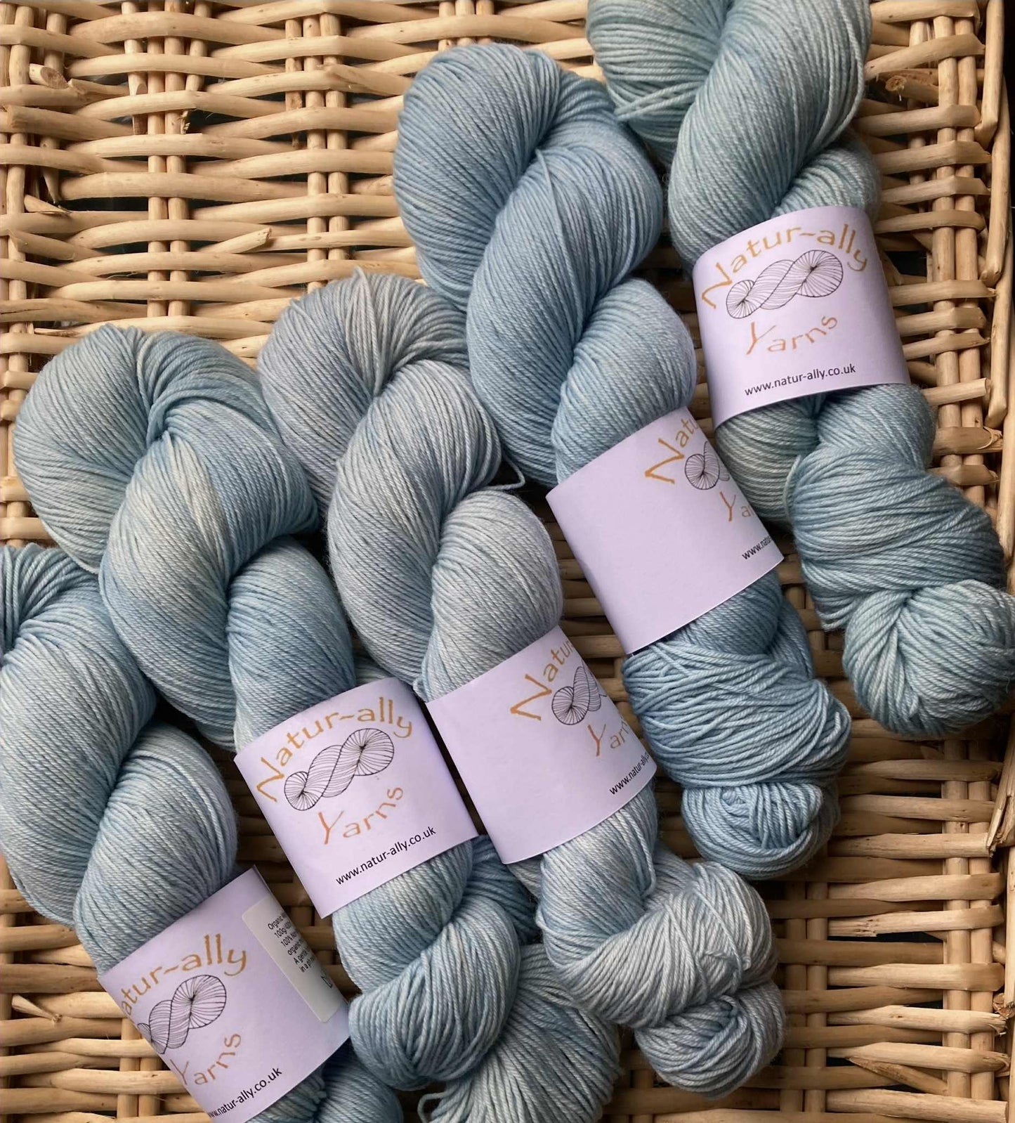 Sky - Organic Merino 4ply non superwash